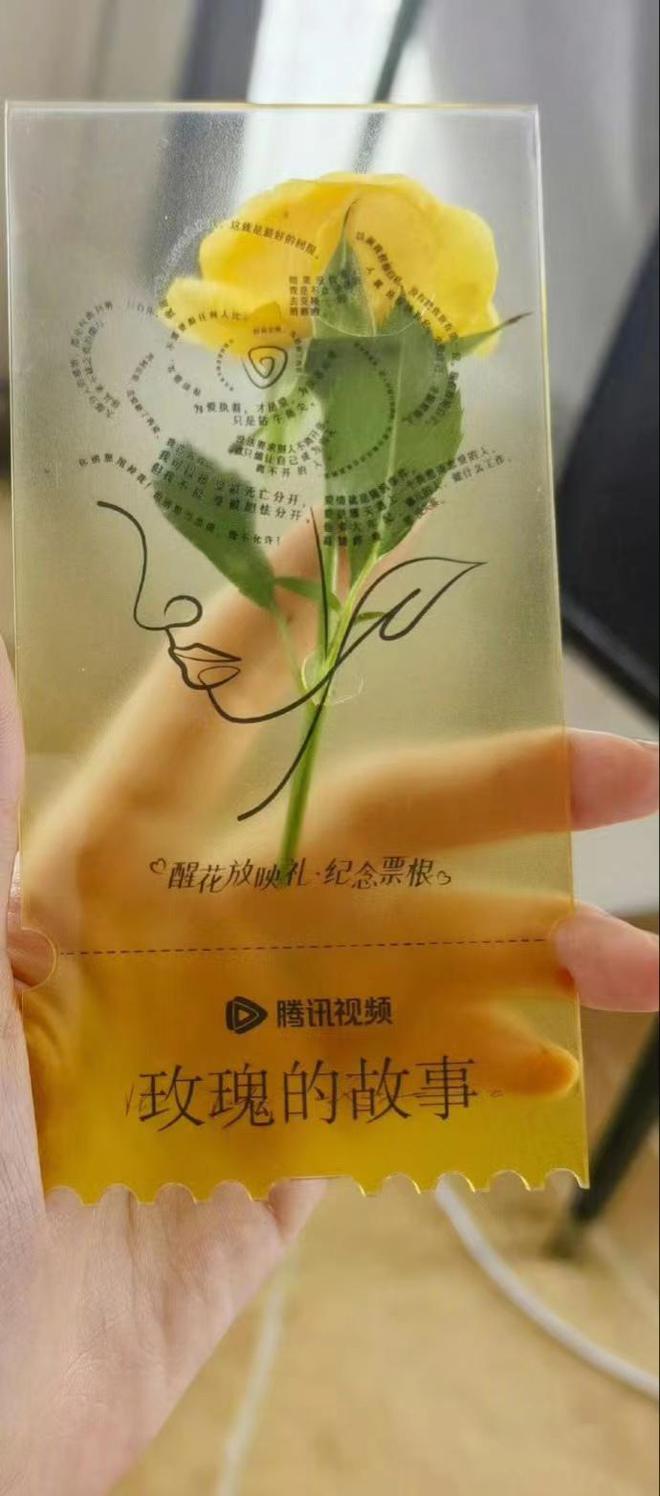 刘亦菲和万茜同框大比拼：一个瘦削，一个丰润如珠