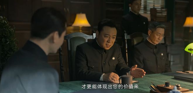 孤城独战：哈哈，军统局变间谍窝，8人里5个是卧底，全员狼人杀！