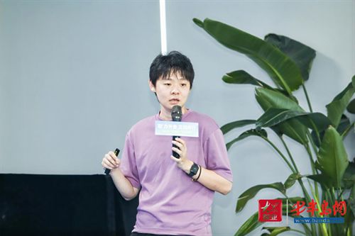 阿勒泰幕后英雄来啦，聊聊短剧微综如何带火旅游！