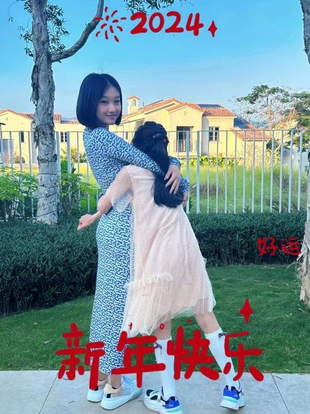 文章两女儿近照曝光，16岁姐姐越长越像爸爸，妹妹颜值高复制马伊琍